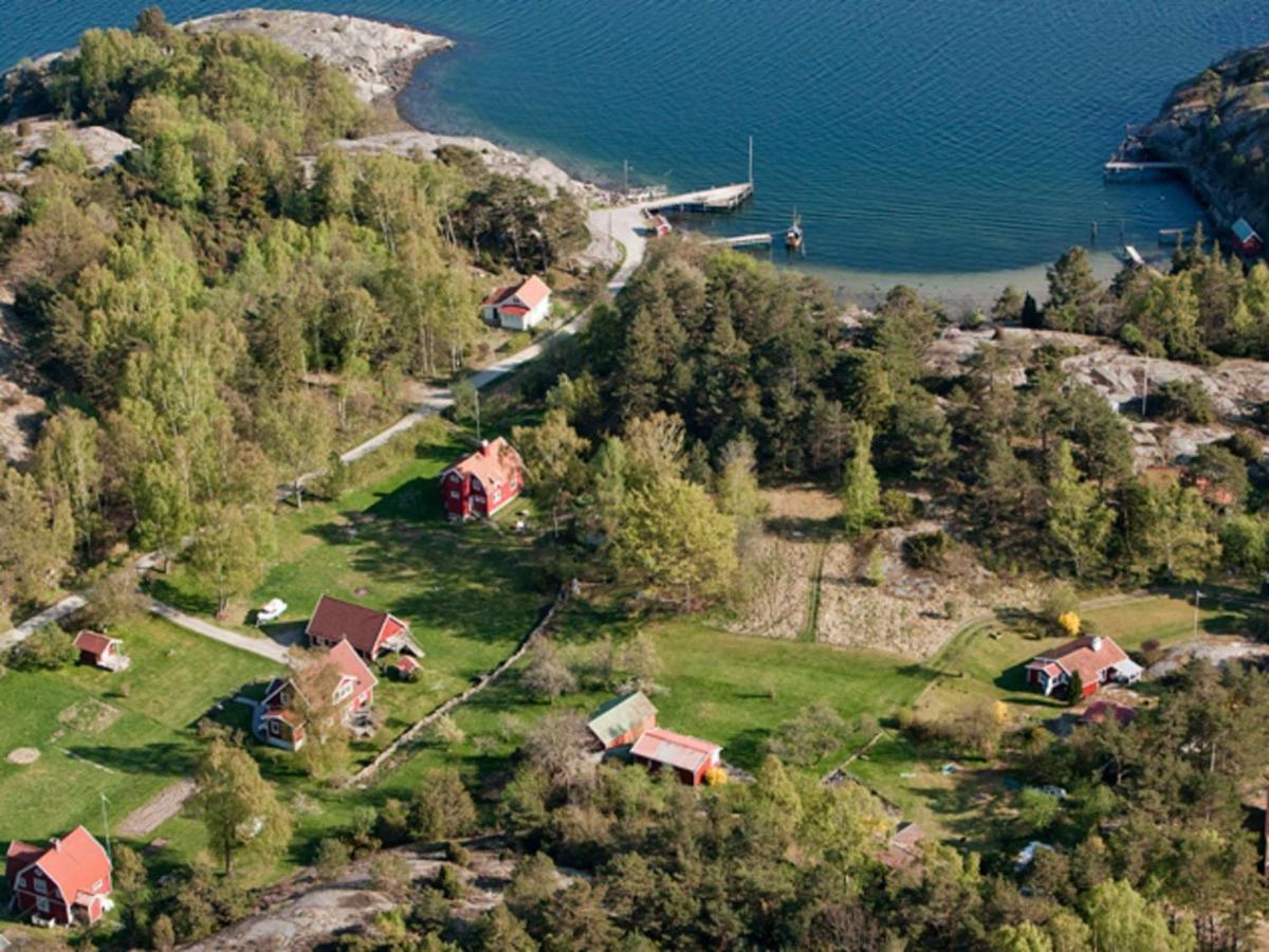 6 Person Holiday Home In Asker N Стенунгсунд Екстериор снимка